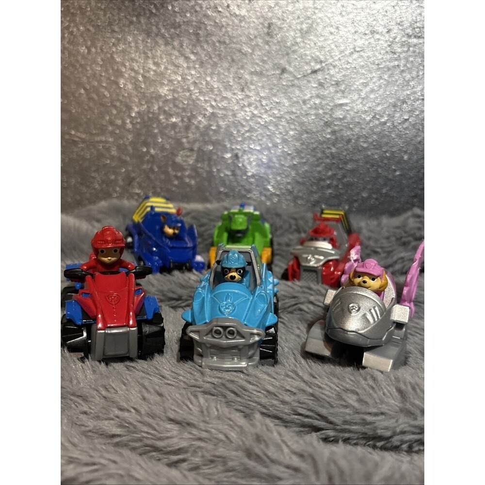 PAW PATROL True Metal DINO Rescue Gift Pack Lot 6 Collectible Die-Cast Vehicles